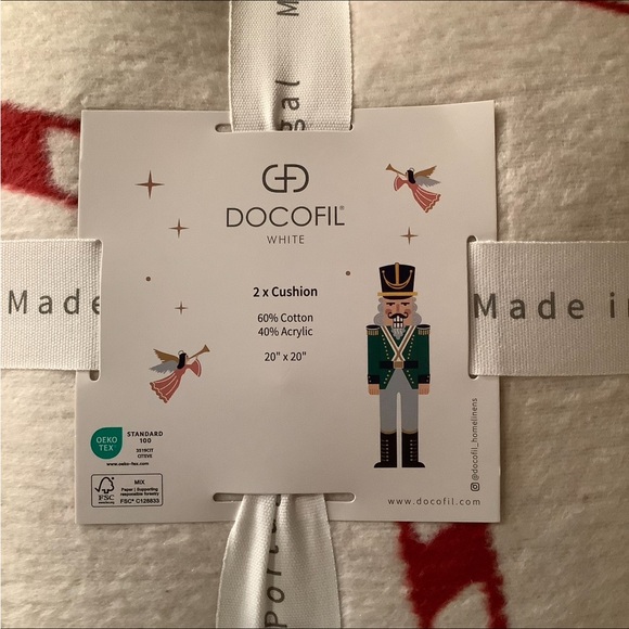 Docofil 20×20 2pk White Candy Cane Pillows - Picture 6 of 7